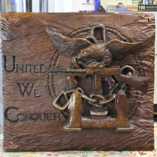 2100A - A substantial carved wood Combined Operations Commando memorial wall plaque, overall 80 x 72 cm. Not... 