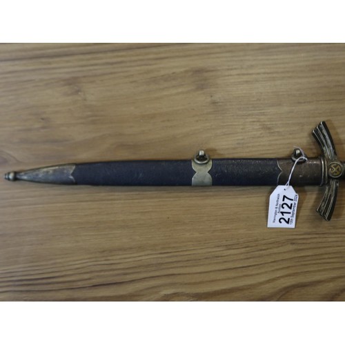 2127 - Third Reich Luftwaffe first pattern officers dress dagger with metal-mounted leather scabbard, the c... 