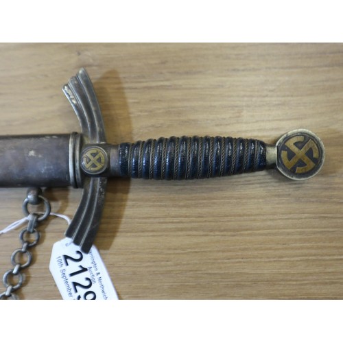 2129 - Third Reich Luftwaffe first pattern officers dress dagger with metal-mounted leather scabbard and ch... 