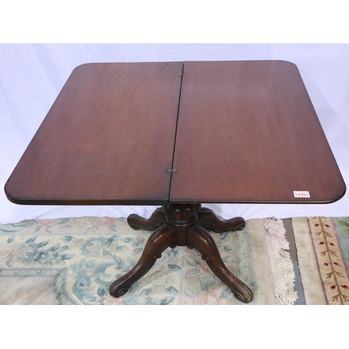 2113 - A 19th century walnut fold-over tea table, raised on quadripartite support, 91 x 92 x 69cm H (open).... 