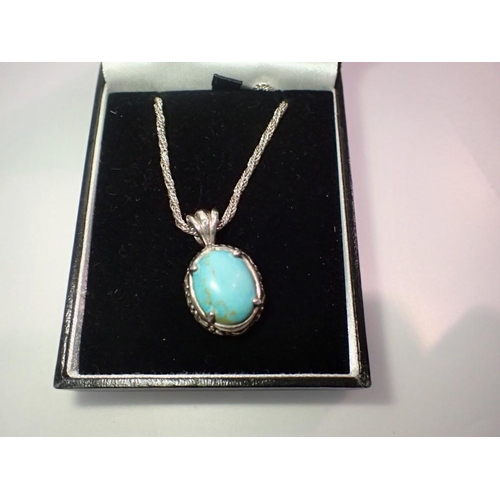 1060 - Hallmarked silver pendant with turquoise stone. UK P&P Group 1 (£16+VAT for the first lot and £2+VAT... 