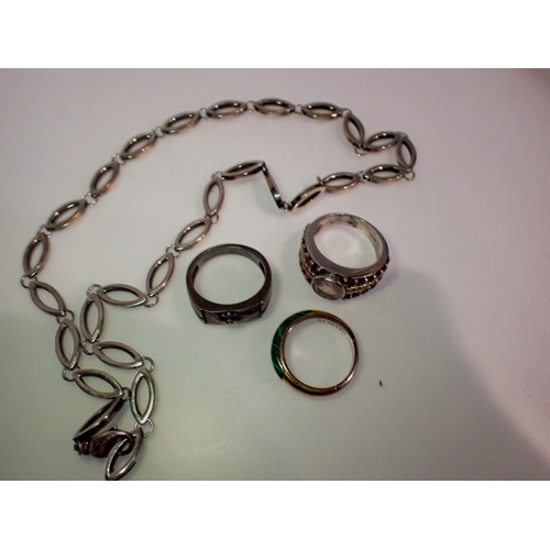 1118 - Three silver rings and a silver necklace, 41g. UK P&P Group 1 (£16+VAT for the first lot and £2+VAT ... 