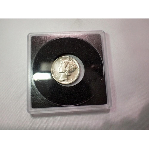 1145 - 1945 - USA silver Mercury dime. UK P&P Group 0 (£6+VAT for the first lot and £1+VAT for subsequent l... 