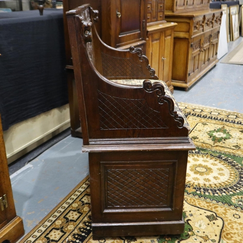 2177 - Heavily carved box pew with upholstered seat cushion, 87 x 45 x 97 cm H. Not available for in-house ... 