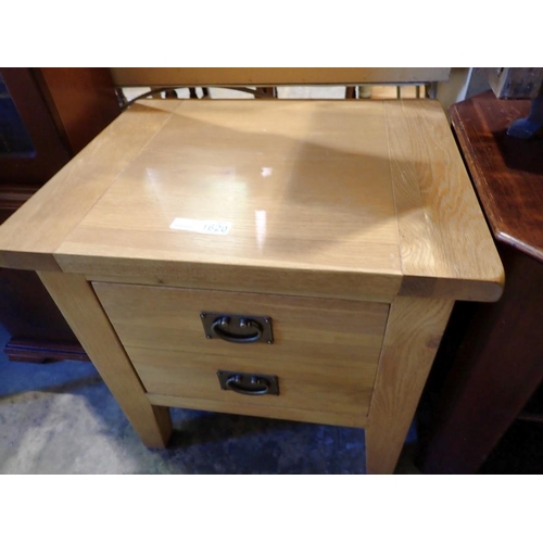 1620 - Small oak set of two drawers, 60 x 60 cm. Not available for in-house P&P