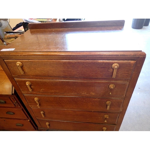 1642 - Oak 1920s chest of five graduated drawers raised on Queen Anne supports, W: 81 cm, H: 105 cm. Not av... 