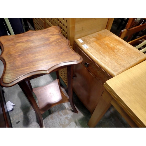 1651 - Quene Anne walnut bedside table and a wine table, 71 x 38 cm. Not available for in-house P&P