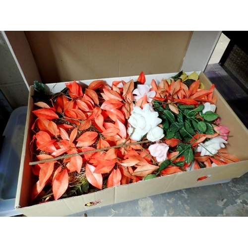 1776 - Quantity of plastic flowers. Not available for in-house P&P