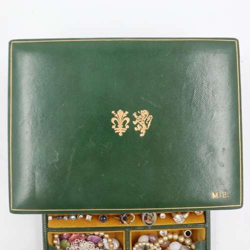 110 - Leather jewellery box and contents. UK P&P Group 1 (£16+VAT for the first lot and £2+VAT for subsequ... 