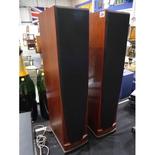 206 - Pair of Spendor S5e speakers, height 79cm. Not available for in house P+P.