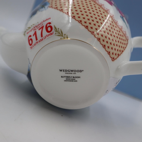 227 - Boxed Wedgwood Butterfly Bloom teapot. UK P&P Group 2 (£20+VAT for the first lot and £4+VAT for subs... 