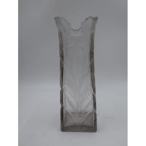 285 - An early 20th Century Moser clear crystal glass Art Nouveau vase, circa 1900-1910, of square sleeve ... 