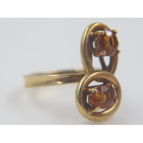 43 - 18ct gold and citrine set asymmetric ring, size K, 4.8g. UK P&P Group 1 (£16+VAT for the first lot a... 