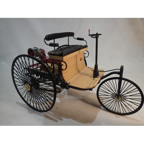 2023 - Franklin Mint 1/8 scale 1886 Benz tricycle, very good condition, unboxed. UK P&P Group 1 (£16+VAT fo... 