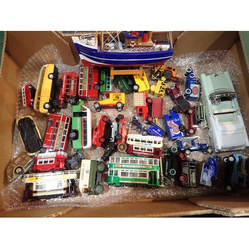 2044 - Quantity of unboxed diecast vehicles, cars, buses, trams and others, mostly good condition, also a m... 