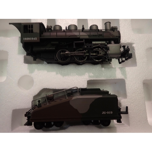 2045 - Bachmann/Hawthorne Village/Bradford Exchange WWII armoured train set, H.O scale comprising loco and ... 