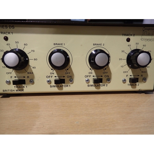 2061 - Gaugemaster twin track controller with simulator for each track. UK P&P Group 1 (£16+VAT for the fir... 