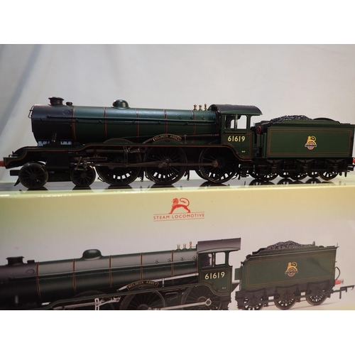 2072 - OO scale Hornby R3448, Welbeck Abbey, 61619, green, early crest, excellent condition, missing detail... 