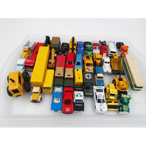 2094 - Thirty six unboxed Majorette diecast models in very good condition. UK P&P Group 2 (£20+VAT for the ... 