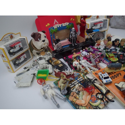 2118 - Forty boxed and unboxed mixed toys to include 1980s collectable Ronald McDonald toys, Corgi Spidey-C... 