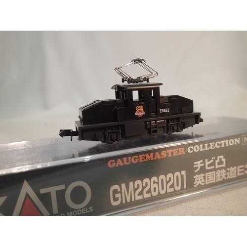 2132 - N Gauge Kato/Gaugemaster GM2260201, centre cab electric, black, E3682, early crest, near mint, boxed... 