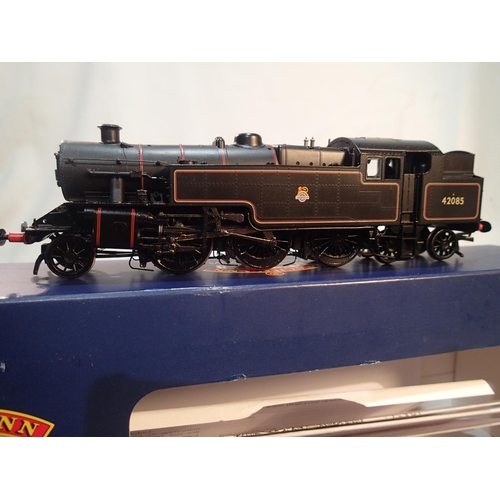 2166 - OO gauge Bachmann 32-875 DC, Fairburn tank, 42085, black, early crest, DCC fitted, near mint, storag... 