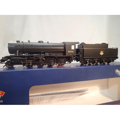 2167 - OO gauge Bachmann 32-261 Austerity, 90441, black, early crest, near mint, storage wear to box. UK P&... 