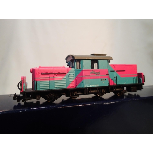 2203 - HO gauge Liliput 170702 class BR2091, Dollnitz, purple/green, 199030-8, near mint, storage wear to b... 