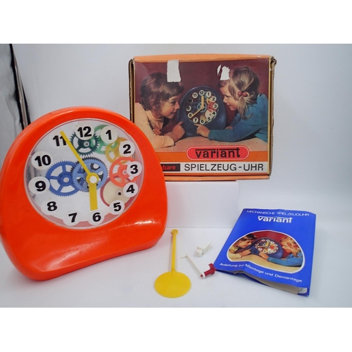 2242 - Dismountable toy clock game by Variant, complete, all German. UK P&P Group 2 (£20+VAT for the first ... 