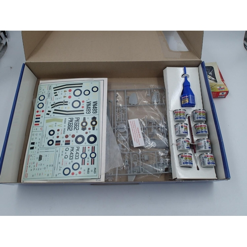 2247 - Five boxed model kits to include Airfix #97105 Supermarine Spitfire F22/24. UK P&P Group 2 (£20+VAT ... 