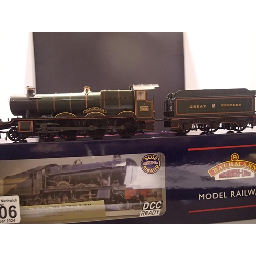 2006 - OO scale Bachmann 32-003Z Hall class, Baglan Hall, 4913, GWR green, renamed and numbered by Buffers,... 