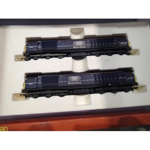 2017 - OO scale Hornby R2336, class 58 twin pack, 58002 powered with 58005 dummy, Daw Mill colliery and iro... 