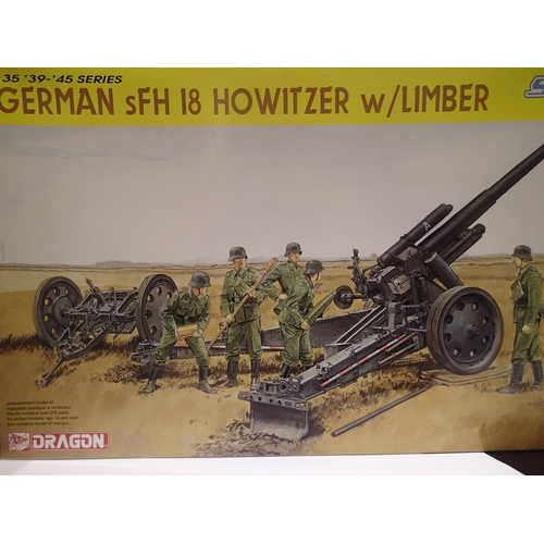 2280 - Dragon 1/35 scale German Howitzer and Limber, appears complete, unchecked, box with storage wear. UK... 