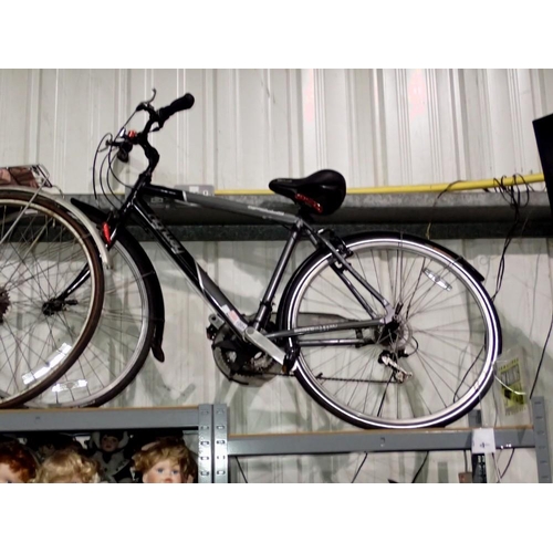 1005 - Apollo Highway bicycle, 24 inch wheels, 20 inch frame. Not available for in-house P&P