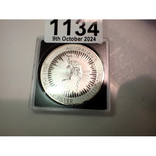 1134 - Australian Kangaroo 1oz restrike coin. UK P&P Group 0 (£6+VAT for the first lot and £1+VAT for subse... 