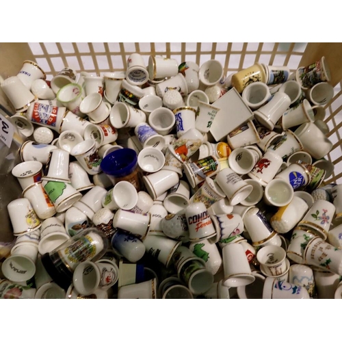 1147 - Large quantity of ceramic thimbles. Not available for in-house P&P