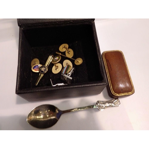 1160 - Oxford University pin and cufflinks, hunting cufflinks and a hallmarked silver fox teaspoon. UK P&P ... 