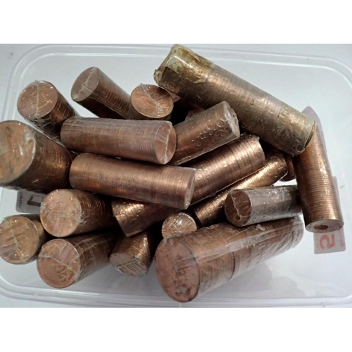 1171 - Large quantity of uncirculated UK copper denominations in rolls. UK P&P Group 2 (£20+VAT for the fir... 