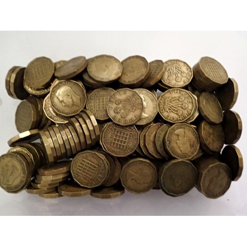 1173 - Quantity of brass threepences. UK P&P Group 1 (£16+VAT for the first lot and £2+VAT for subsequent l... 