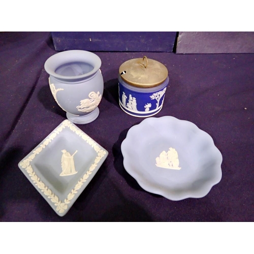 1284 - Four Wedgwood Jasperware items. UK P&P Group 3 (£30+VAT for the first lot and £8+VAT for subsequent ... 