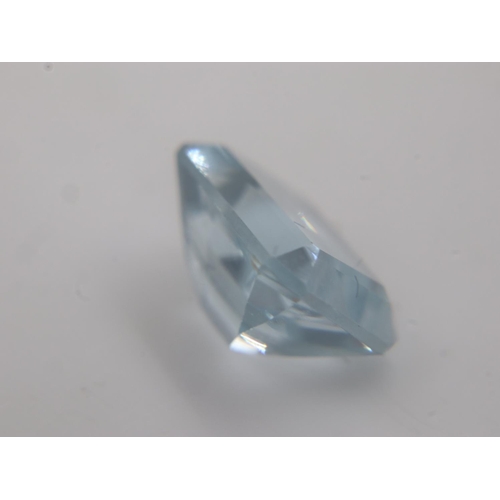 22 - 2.69cts natural emerald cut loose aquamarine. UK P&P Group 0 (£6+VAT for the first lot and £1+VAT fo... 