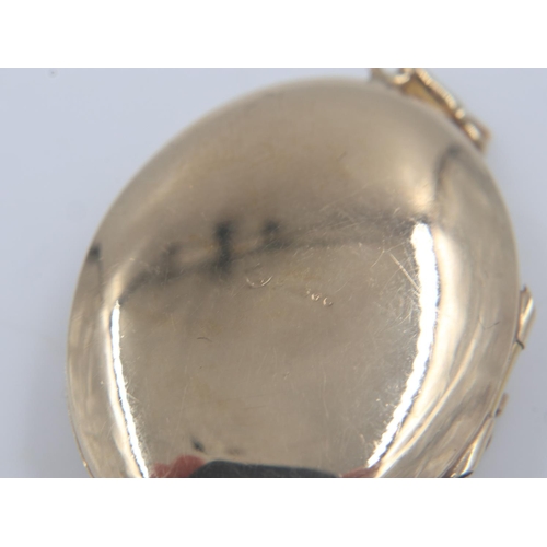 29 - 9ct gold locket pendant, no internals, 6.9g. UK P&P Group 0 (£6+VAT for the first lot and £1+VAT for... 