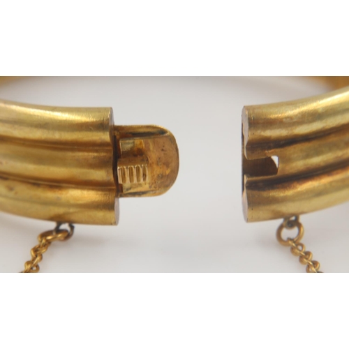 35 - Gold plated snake design bangle with safety chain. UK P&P Group 0 (£6+VAT for the first lot and £1+V... 