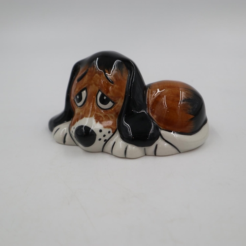 142 - Lorna Bailey dog, Dozy, no cracks or chips, L: 13 cm.UK P&P Group 1 (£16+VAT for the first lot and £... 