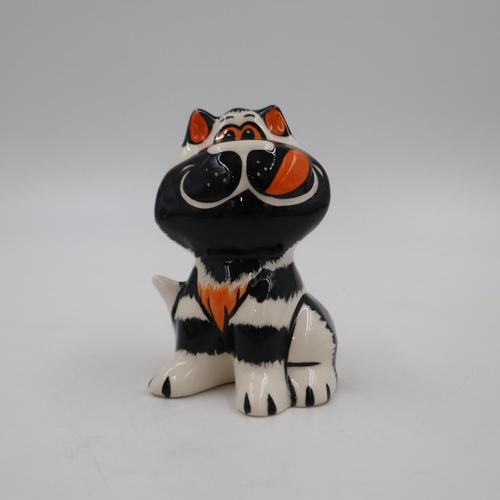 156 - Lorna Bailey cat, Delicious, no cracks or chips, H: 12 cm. UK P&P Group 1 (£16+VAT for the first lot... 