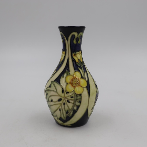 176 - Moorcroft vase in the Buttercup Meadow pattern, no cracks or chips, H: 14 cm. UK P&P Group 1 (£16+VA... 