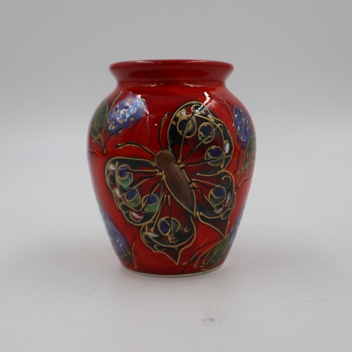 187 - Anita Harris butterfly vase, signed in gold, no cracks or chips, H: 14 cm. UK P&P Group 2 (£20+VAT f... 