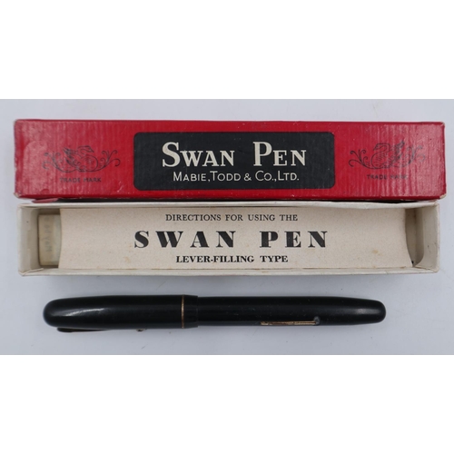 72 - Swan fountain pen with 14ct gold nib, boxed. UK P&P Group 1 (£16+VAT for the first lot and £2+VAT fo... 