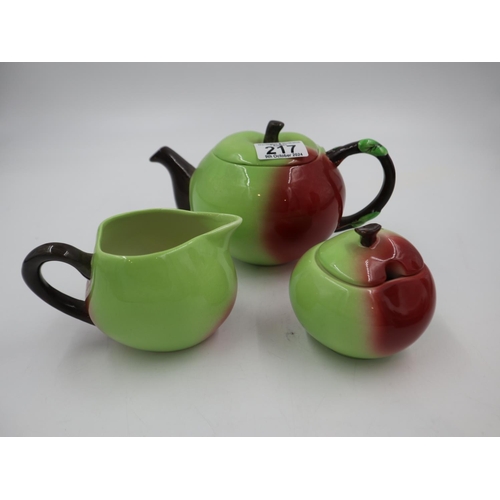 217 - Carlton Ware Apple three-piece tea set. UK P&P Group 1 (£16+VAT for the first lot and £2+VAT for sub... 