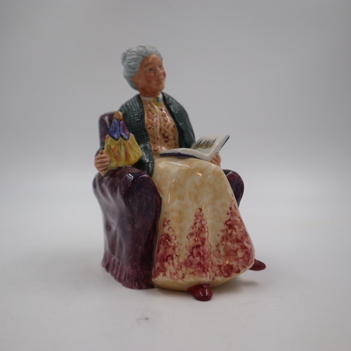 219 - Royal Doulton figurine, Prized Possessions, HN2942, no cracks or chips, H: 17 cm. UK P&P Group 2 (£2... 